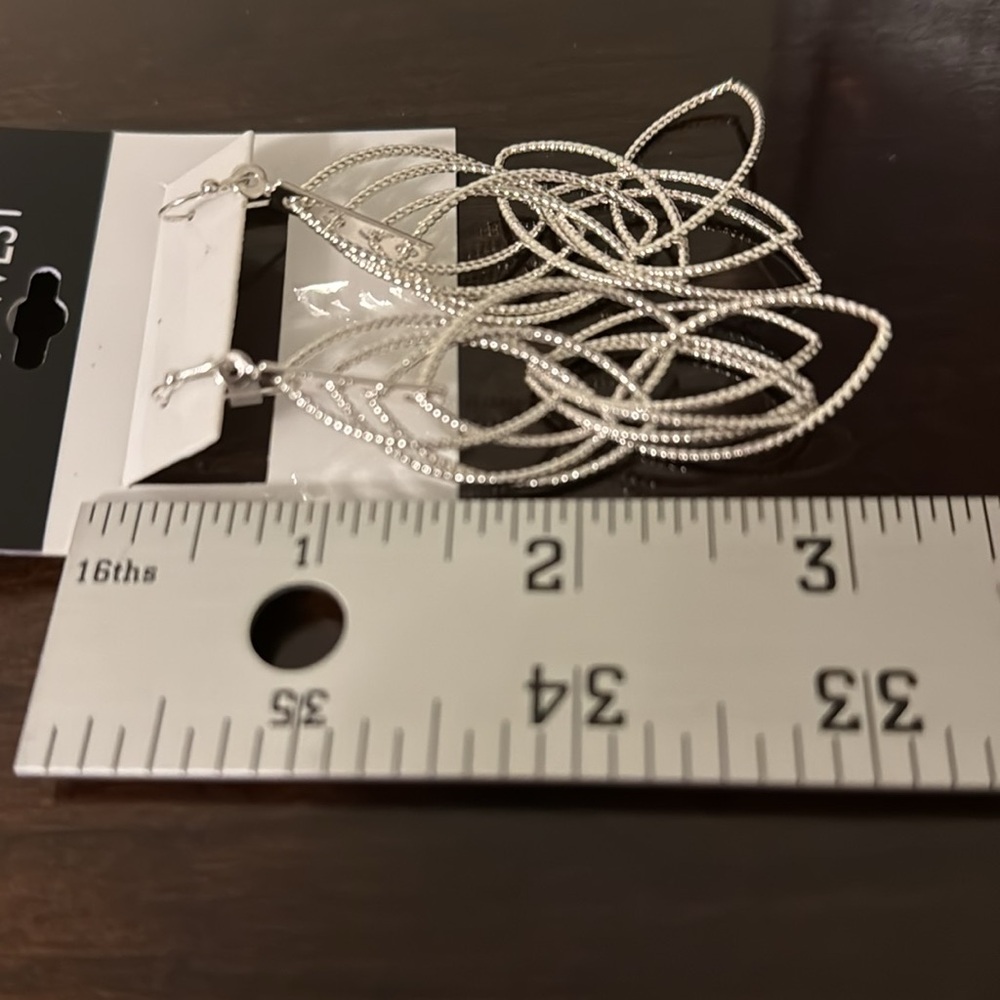 Nine West Earrings - Picture 4 of 4
